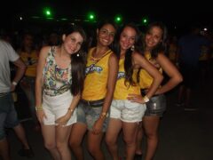 Oktober 10 Anos